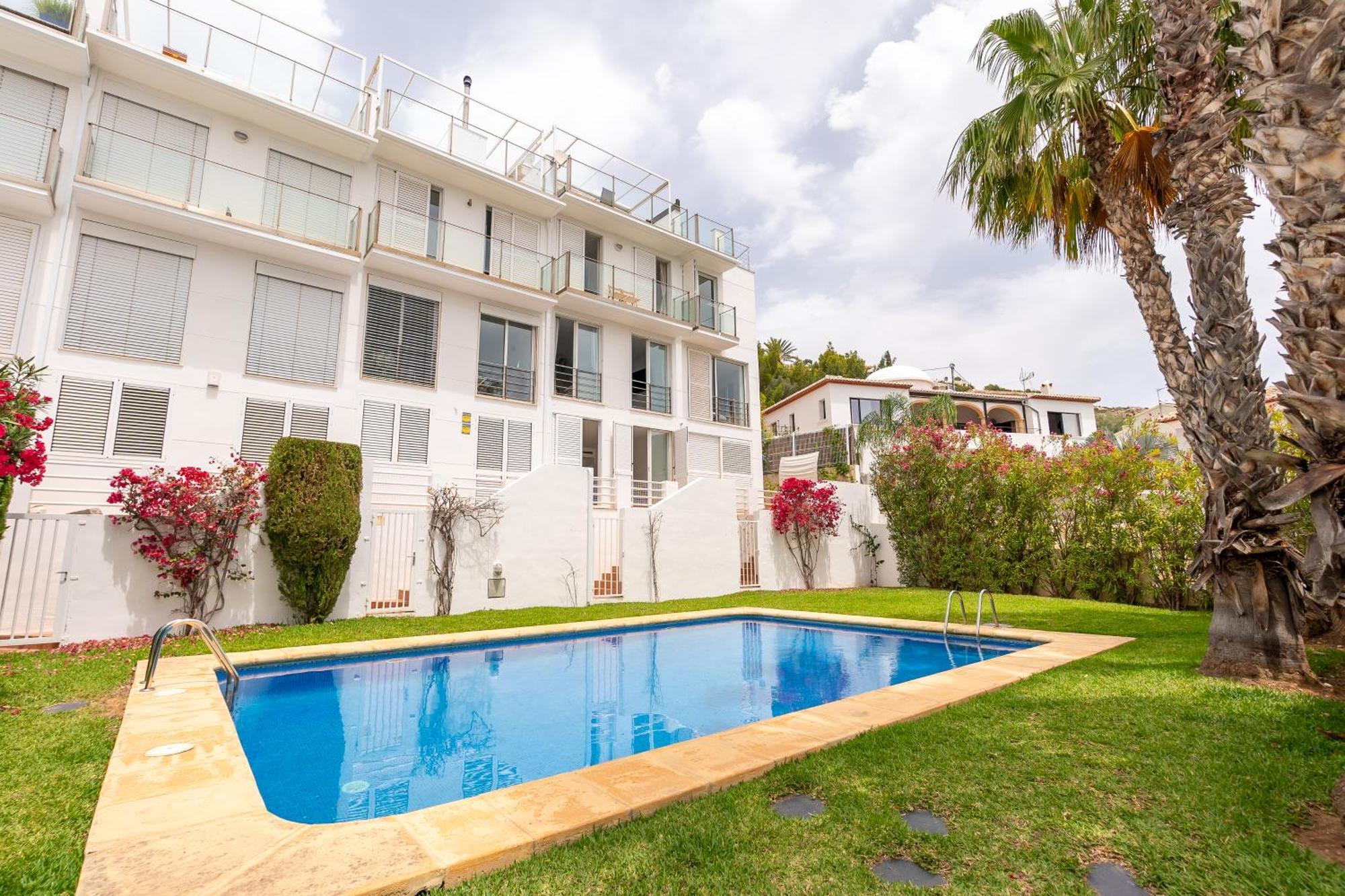 Вилла Javea Port Townhouse With Amazing Sea Views & Communal Pool Экстерьер фото